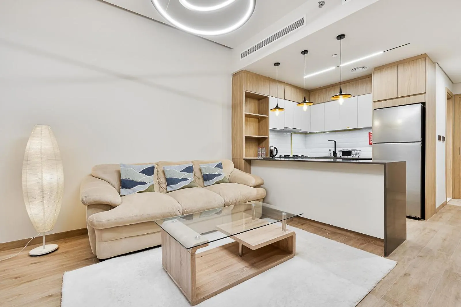 Appartamento Spacious Studio Apt Pool, Gym And Kid'S Playground Dubai